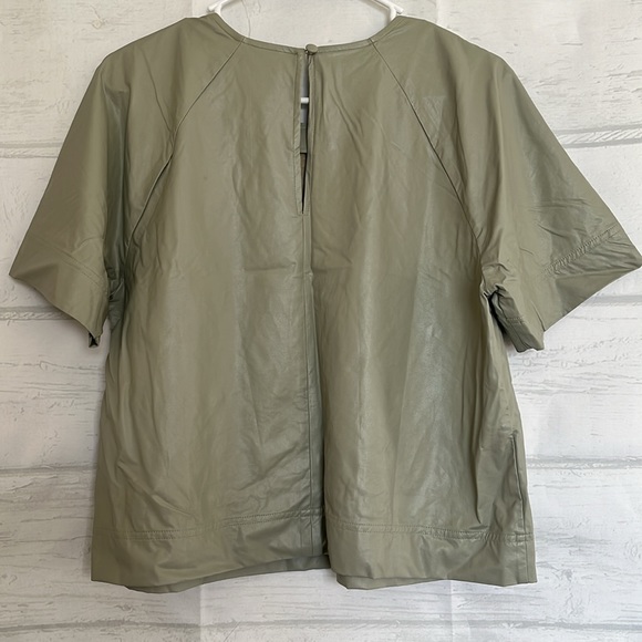 NWT Prologue Light Sage Green Short Sleeve Top Faux Leather Size M - Picture 8 of 15